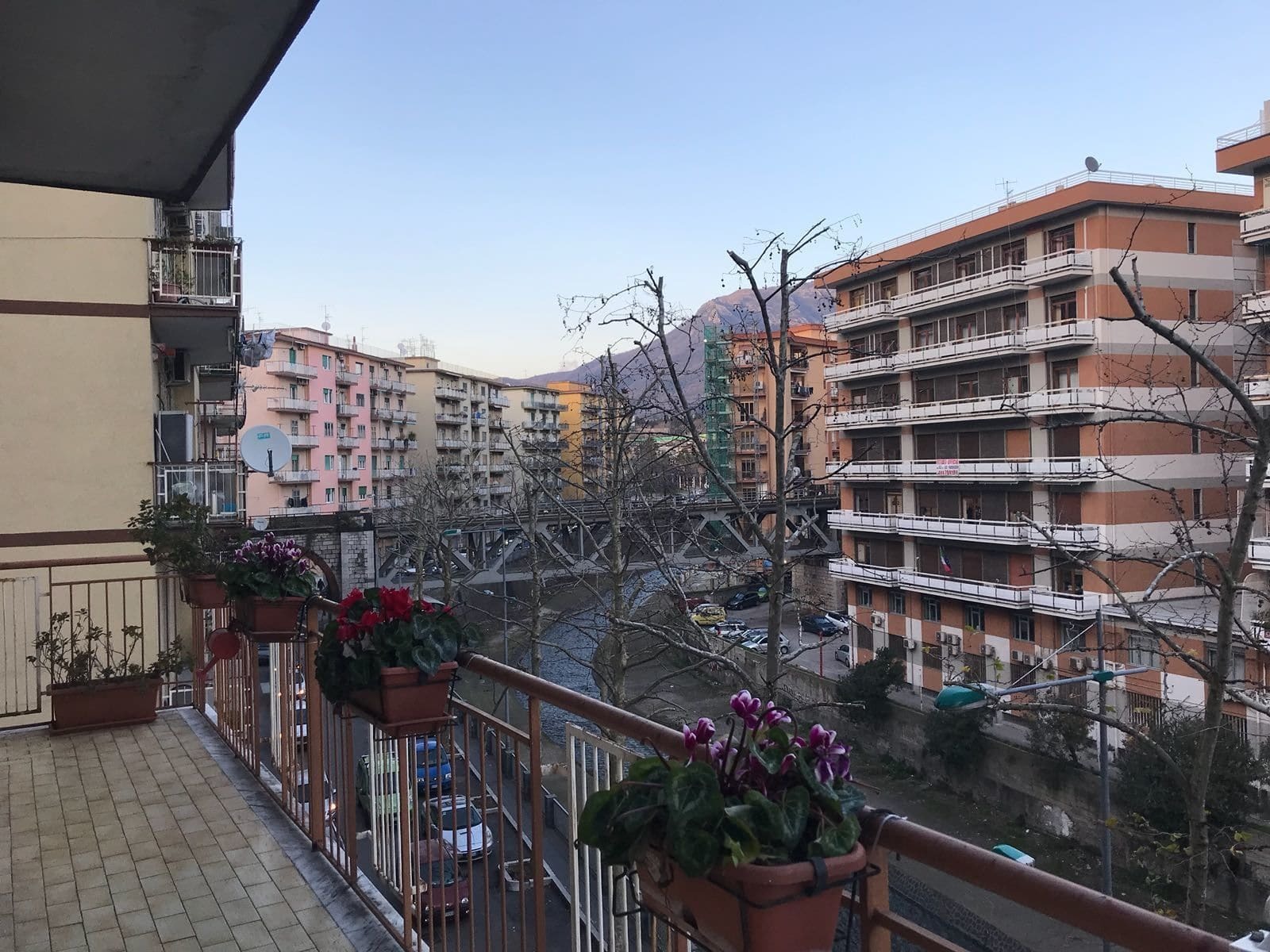 萨莱诺Casa Family & Friends住宿加早餐旅馆 外观 照片